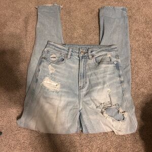 Distressed Light Blue Women's American Eagle Jeans